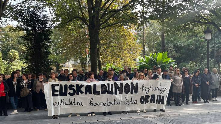 «Euskaraz zainduak izateko eskubidea» aldarrikatu dute aurkako epaia eta gero