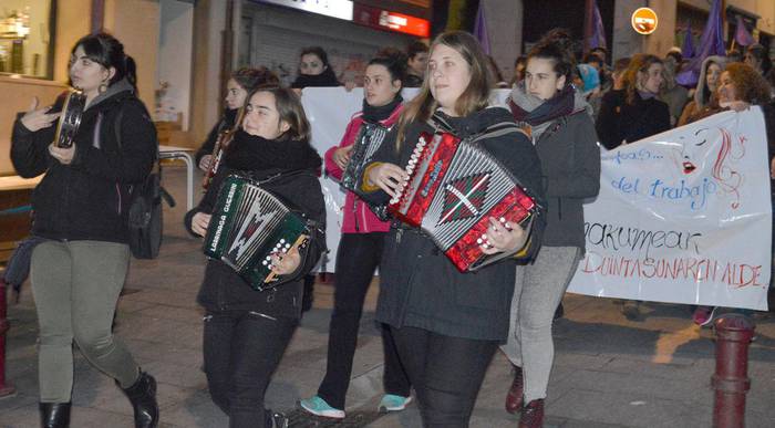 Lilatoiaren ondoren antzerkia, martxoa hasteko