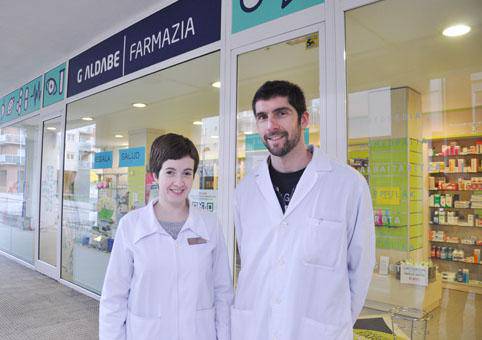 Antziolako Aldabe farmazia gauero zabalik, urgentziei erantzuteko 