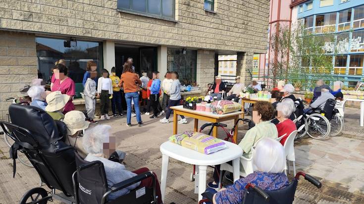 Urumea Ikastolak belaunaldien arteko bi proiektu eraman ditu aurrera