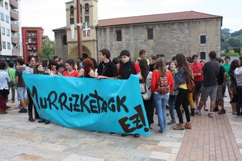 Mobilizazioak antolatu dituzte hezkuntza euskaldun baten alde