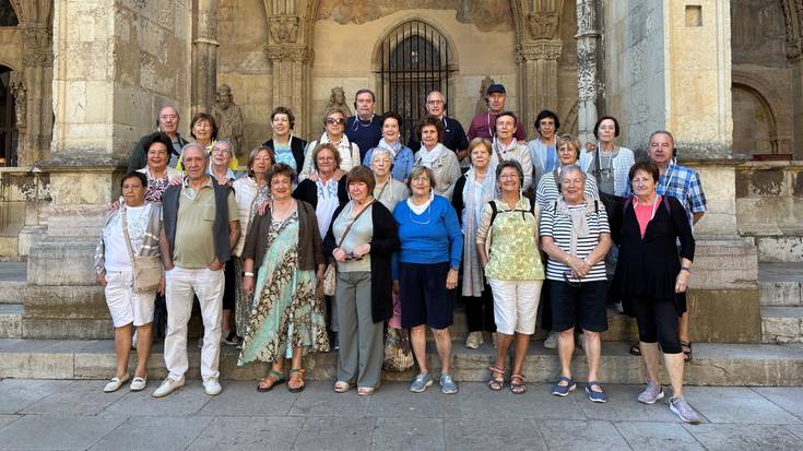 Leonen pasa zituzten egun batzuk 1948an jaiotakoek
