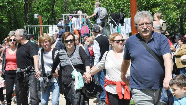 1.100 hernaniar baino gehiago, giza katera