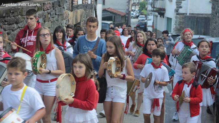 Ipuin kontaketa, Umeen Egunaren aurretik