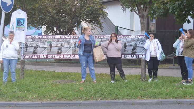 Eguneko zentroko langileak greban, Hernanin ere