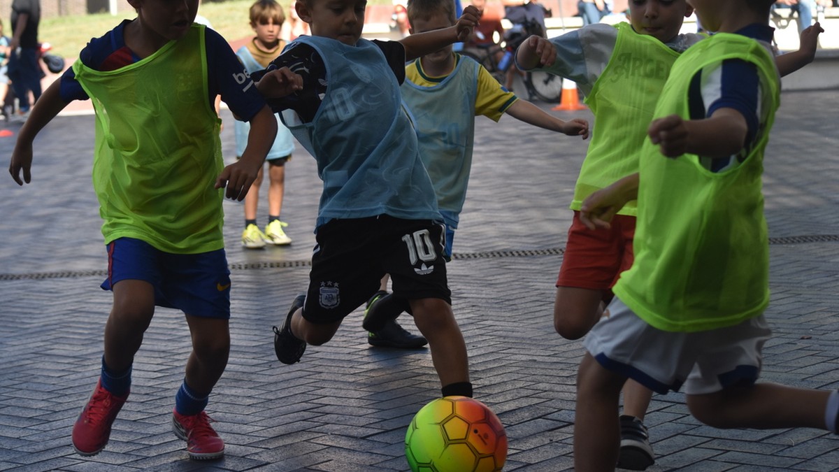 Aiotzategiko Jaiak: Kaleko futbolariak protagonista, festen azkeneko goizean