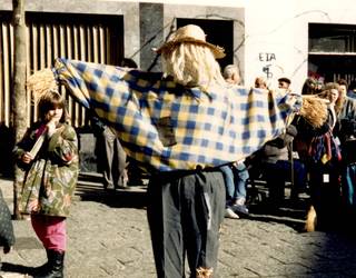 Txorimalo bat Hernaniko plazan