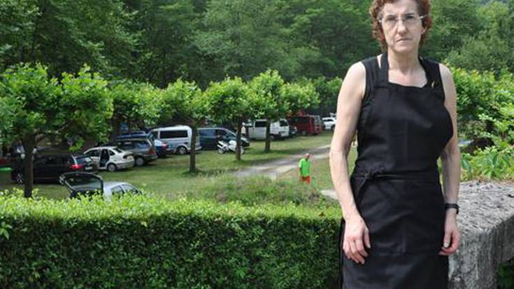 «Naturara, lasaitasuna eta ibaiaren soinu 
berezi hori bilatzen dute etortzen direnek»