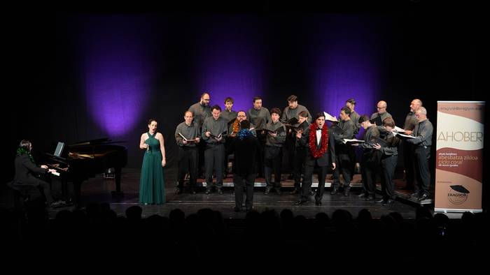 Jai-giro eta gabon kutsua izan zuen Ahober zikloaren amaierak