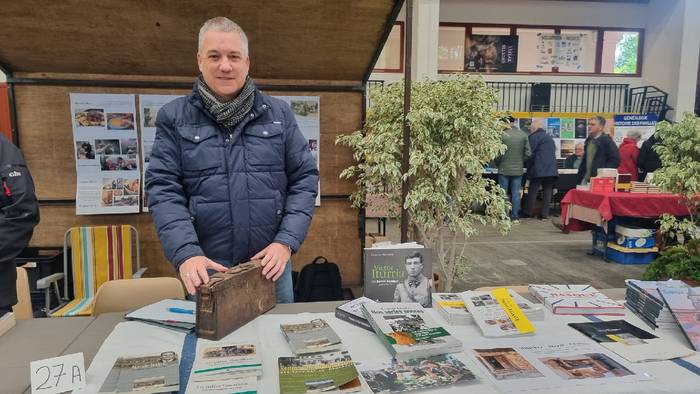 Franck Dolosor kazetari eta idazleak 'Gernika bataloia' aurkeztuko du