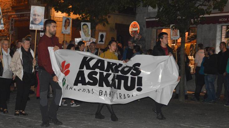 Karlos Azpeztegiaren kartzelatzearen aurka manifestazioa