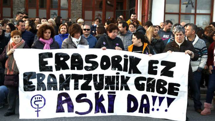 Abanton gertatutako bi hilketak gaitzesteko adierazpena