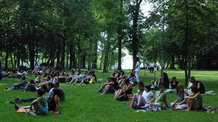 Tailerra eta kontzertua bihar Chillida Lekun
