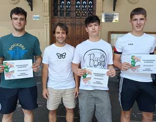 Karneta merkexeago aterako zaie hiru hernaniarri, 'Gidabaimenak Euskaraz' ekimenari esker