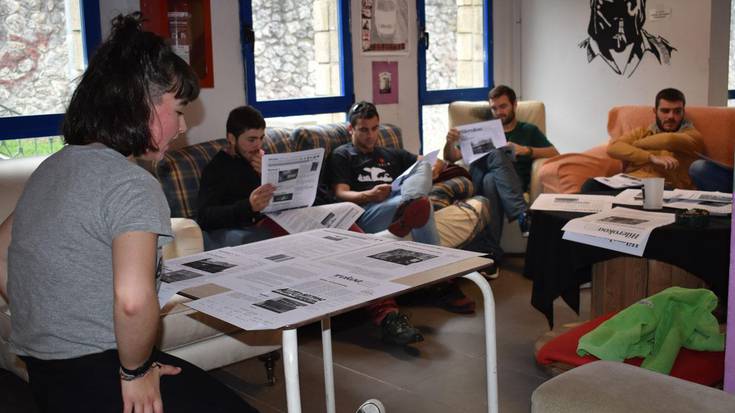 'Hilerokoa' aldizkaria aurkeztu du Kontrakantxa Gaztetxeak