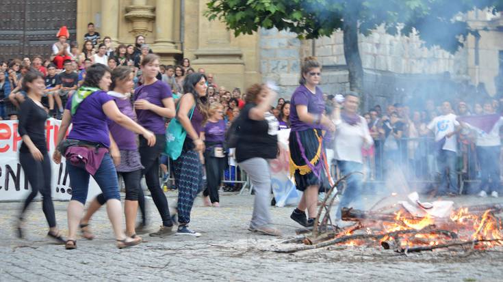 La Manada’ erre zuten atzokoan
