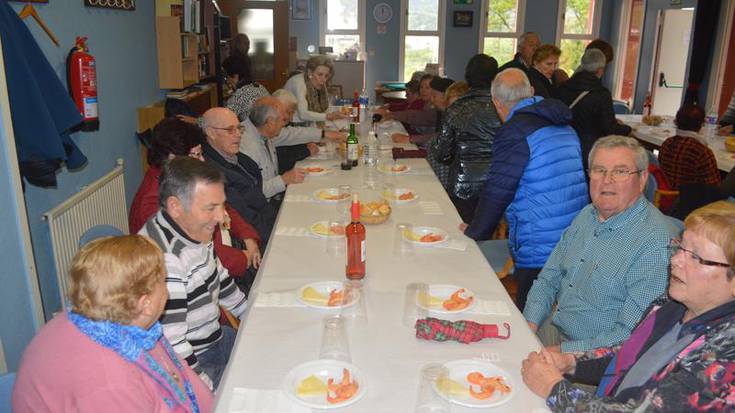 Goiz Eguzkin jubilatuek festa jendetsua bizi dute beste behin