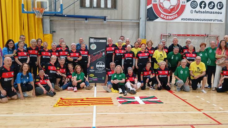 Goiz Eguzki Hartubol taldeko kideek Catalunya bisitatu dute