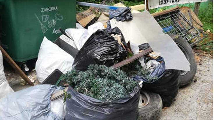 Etxeko tresnak Garbigunean utzi behar direla gogorarazi dute; gaur, horretarako aukera