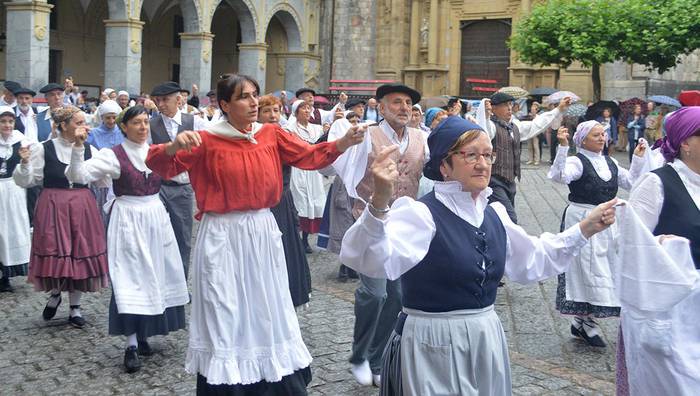 Bilera orokorra gaur, San Joan Konpartsak, Biterin 