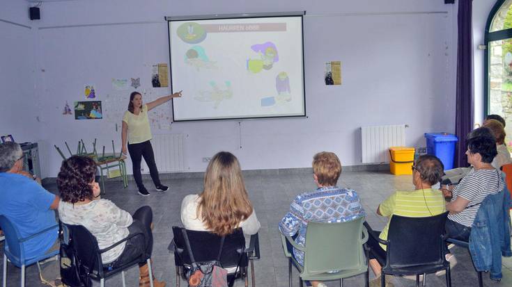 Aurreko urteko  teoria errepasatu zuten
