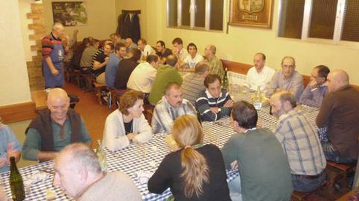 Giro ederra, elkartean. 