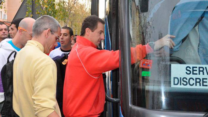 Argazkia, autobusera igo aurretik