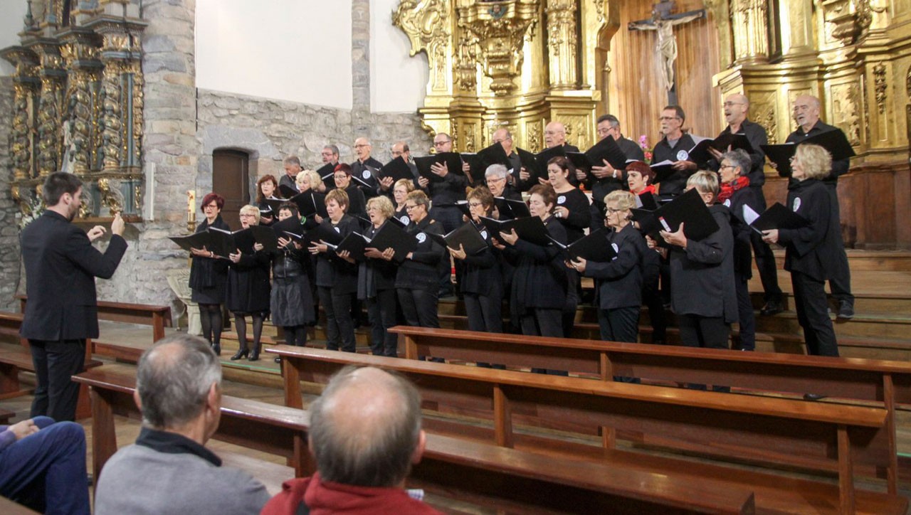 Bihar hasiko dira Umore Ona abesbatzaren ensaioak