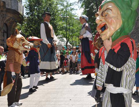 2011ko San Joan jaiak antolatzeko bilera asteazkenean
