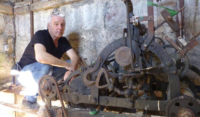 «Aranokoa, kanpoko piezekin egina da»