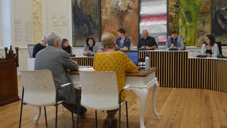 Hamargarren legegintzaldiko ordezkariek, azken Plenoa gaur