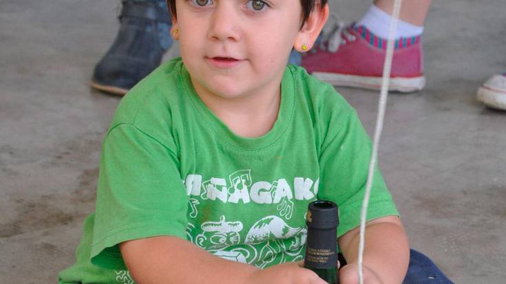 Haur festa eta  txokolatada,  larunbatean