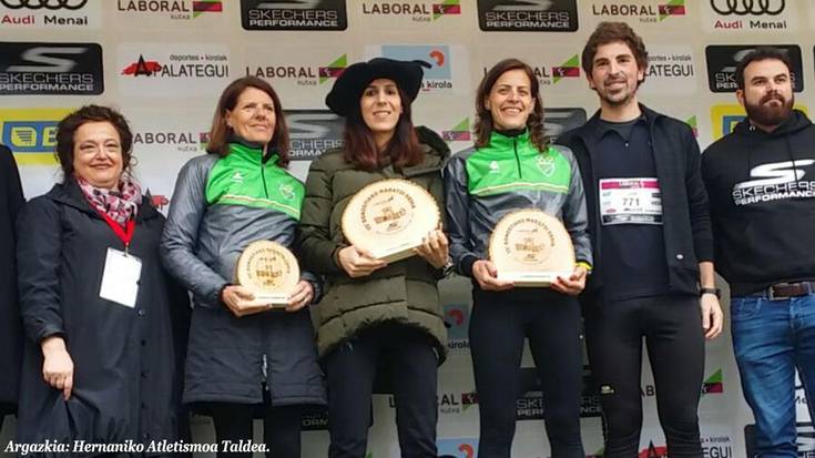 Velez, Guerrero eta Esnaola, podiumean