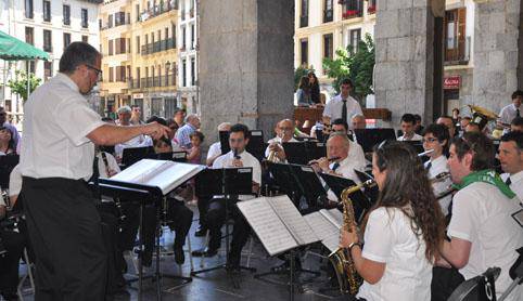 Despedida kutsuko kontzertua, Musika Bandaren eskutik