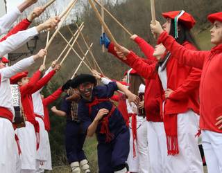 Gaztetxoen zahagi dantza eta Zirikoketa, Inauteri igandeari saltsa jartzeko