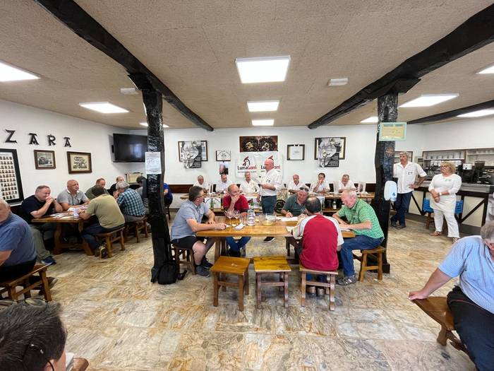 Kantu afaria,  ostiralean Gure Izarra elkartean