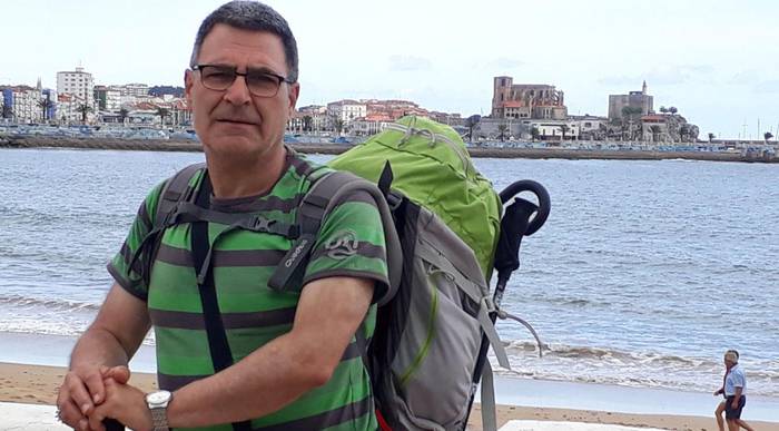 «Jendea kuidatzen da gero eta gehiago, bizi da dezente gehiago, baina gaixotu ere, gehiago egiten da»