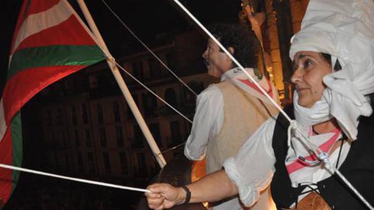 Jaitsi dute bandera, datorren urtera arte
