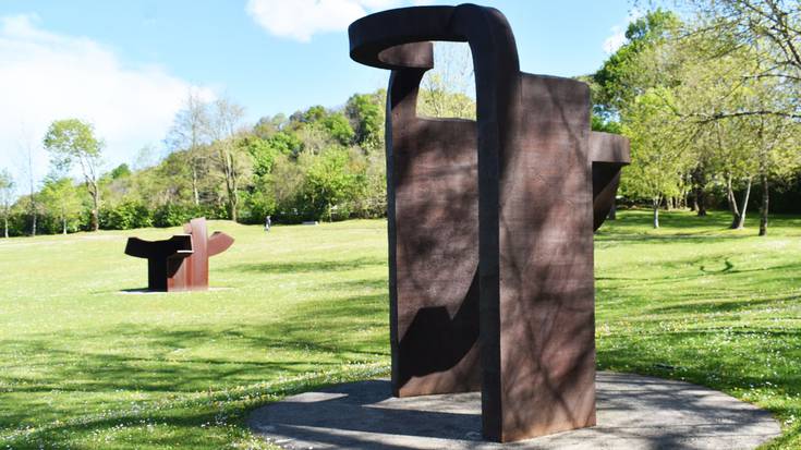 'Tápies Zabalagan' erakusketaren katalogoa aurkeztuko da, Chillida Lekun