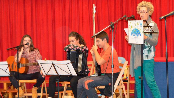 «Euskeraren xirimiriak guztiok bustitzen segi dezala»