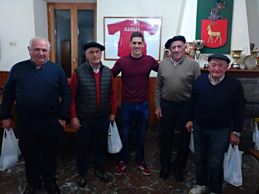 San Martin egunean gaur, Plazan Dantzak eta Patxuko Nice taldea