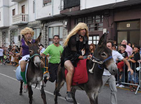 Ostiraletik aurrera, 
Portun izango da suziri eta festa! 