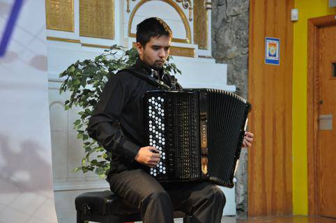Tanaskovicek kontzertu ikusgarria eskaini zuen igandean, Milagrosan