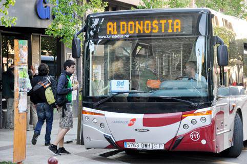 Autobus gorriak linea berria, Donostiara joateko