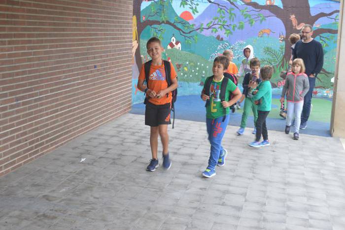 Gaztetxoak bueltatu dira klasera Ereñotzun