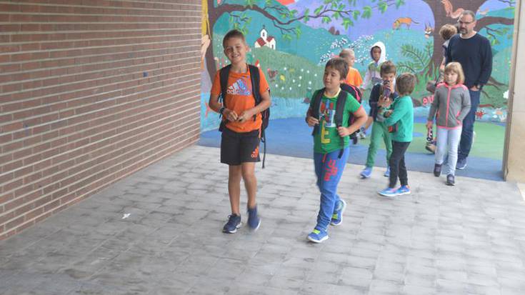 Gaztetxoak bueltatu dira klasera Ereñotzun