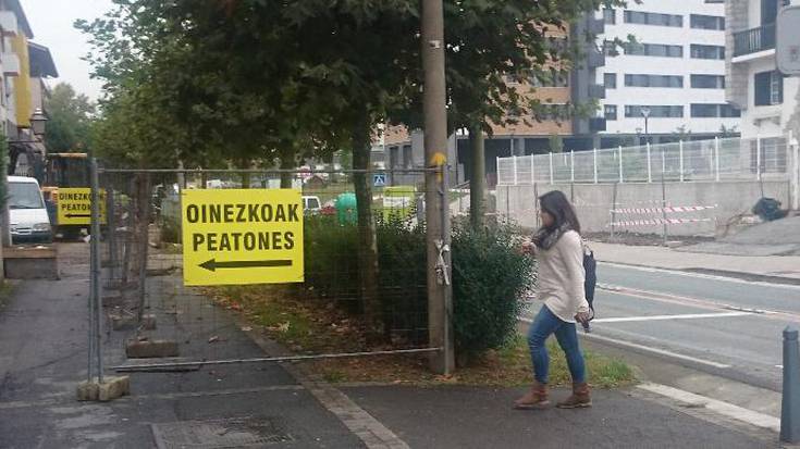 Tranbia ibilbideko obrei buruz hitz egiteko, bilera etzi