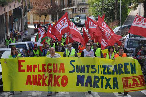 Gaur Donostian eta beste hiriburuetan egingo den manifestazioetara dei egin dute
