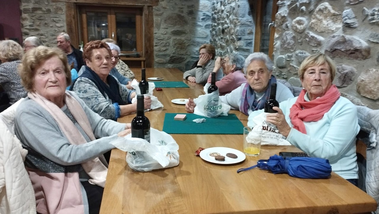 Giro ederra Umore Ona elkartean, Jubilatuen Egunea