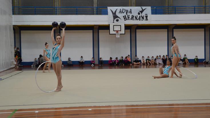 Hernaniko gimnastak final guztietara sailkatu ziren, Bergarako fasean